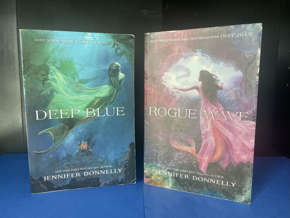 Waterfire Saga Series : Waterfire Saga, Books 1 &2 Deep Blue & Rogue Wave